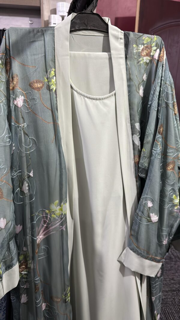 Layered Printed Coat Abaya Set - Image 5