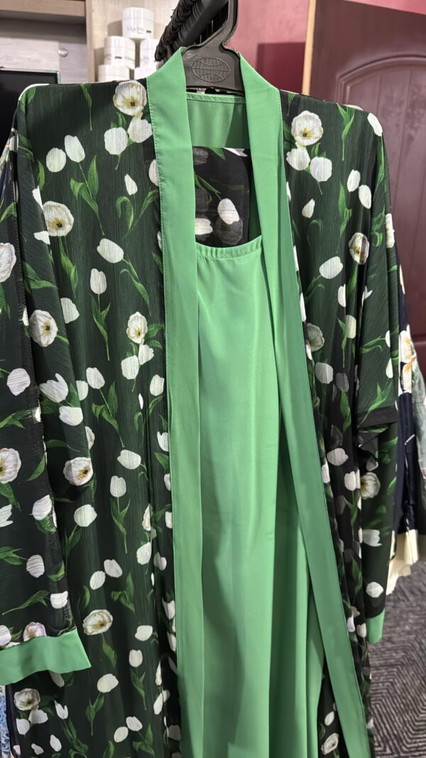 2-Piece Printed Gown Abaya - Image 2