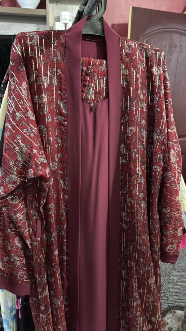 Layered Printed Coat Abaya Set - Image 2