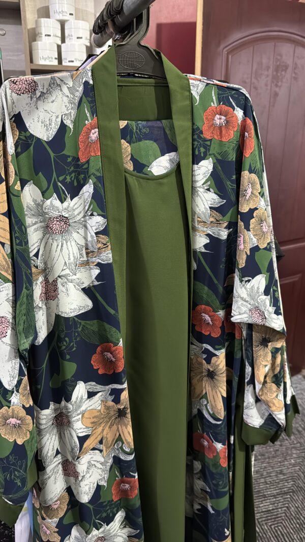 Layered Printed Coat Abaya Set - Image 3