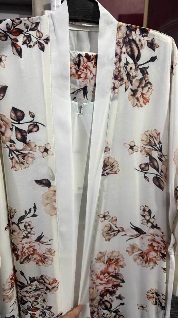 Printed Coat Seperate Inner Gown Abaya😍😍😍 - Image 5