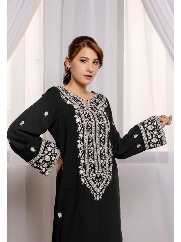 Pakka Galla Booti Embroidered Lawn Suit - Image 5