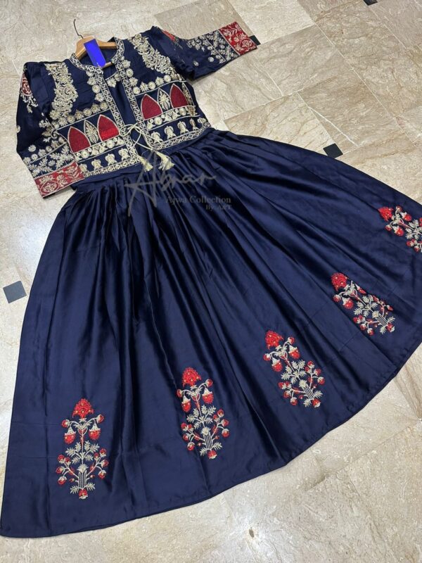 Regal Nug Embroidered Koti - Image 10