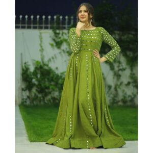 Mehndi Glow – Green Embroidered Ensemble